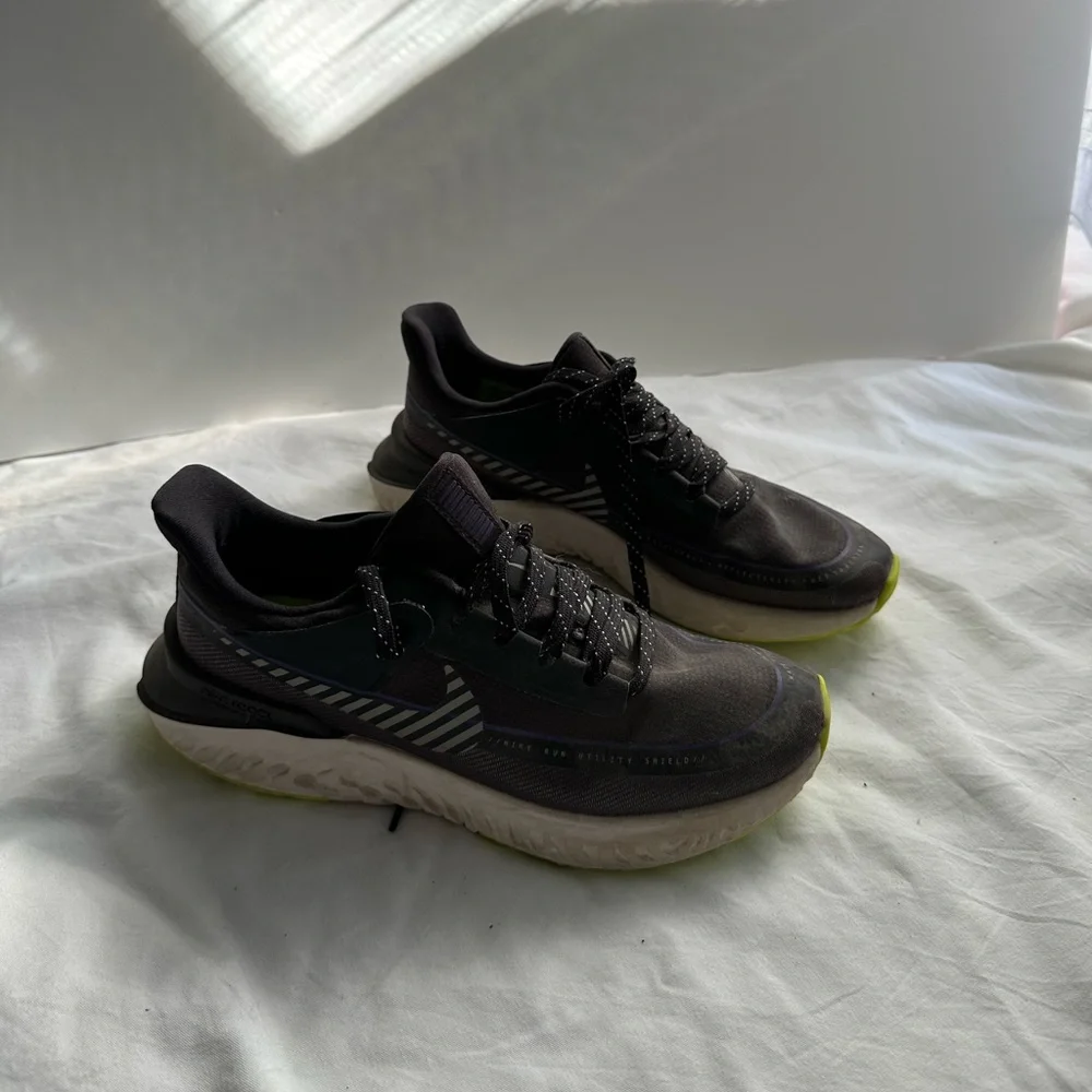Original Nike Legend React Shoes size 7.5 - Picture 6 of 7